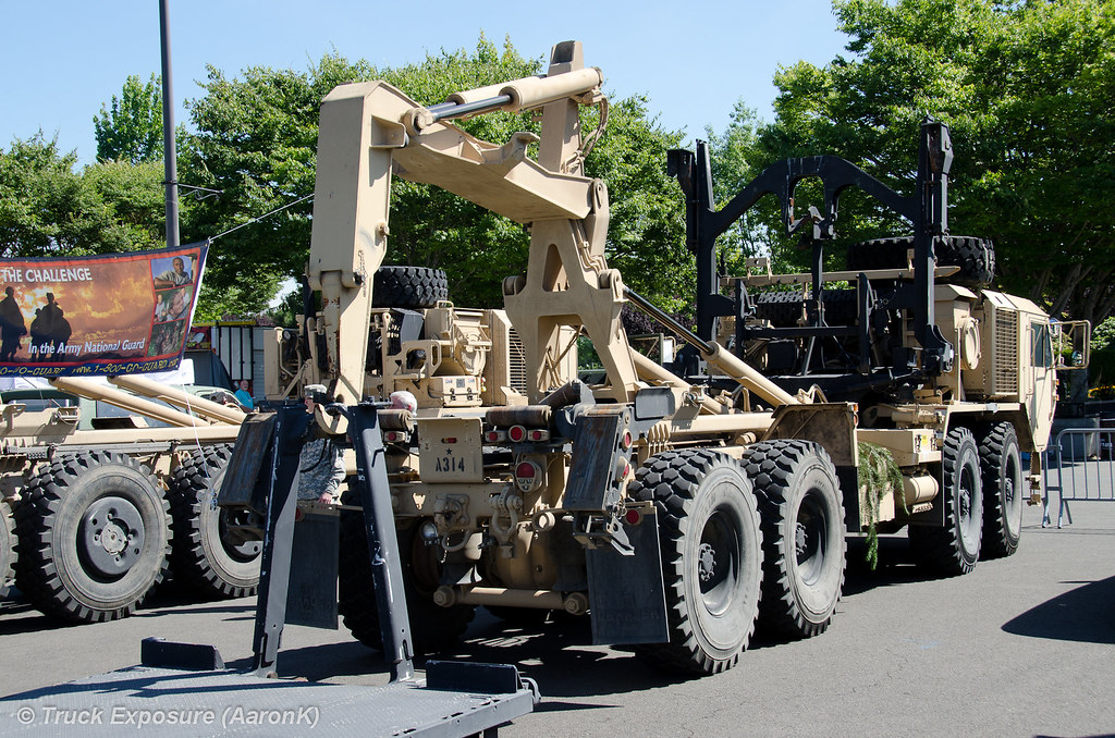 Oshkosh HEMTT M1120A4 LHS 2015 Military Vehicle Show at th… Flickr