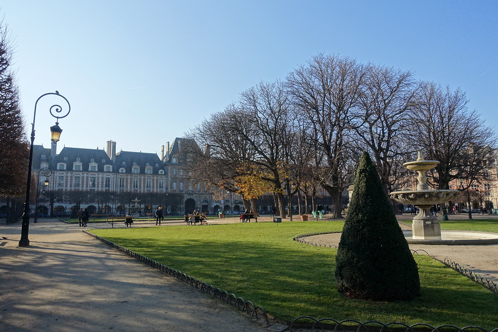 Square Louis XIII Place des Vosges Marais Paris Flickr