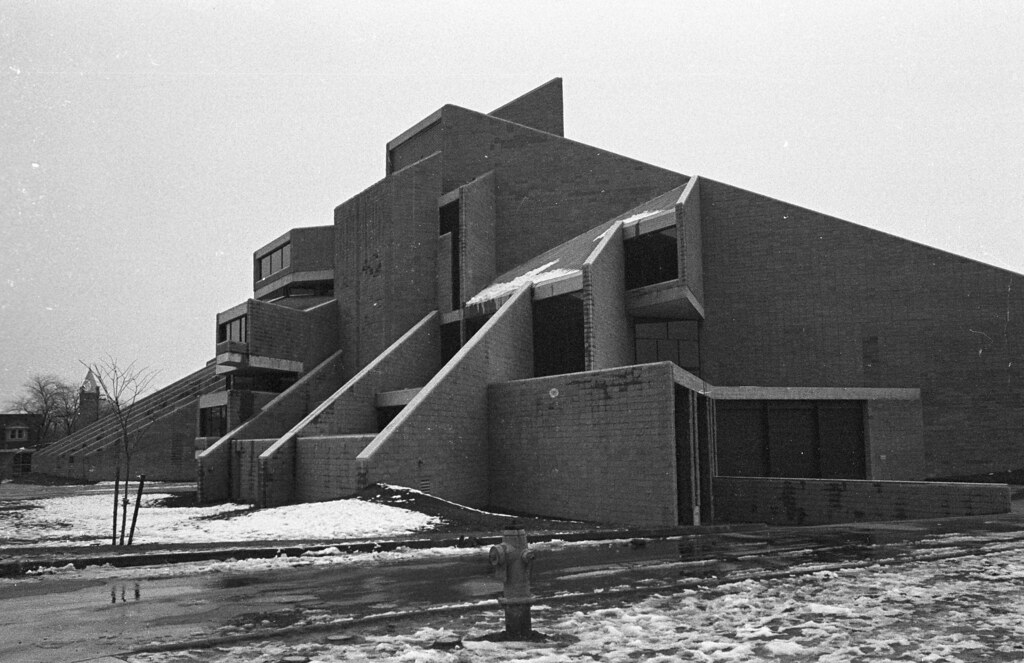 ASa.02 Niagara Falls Public Library Niagara Falls, NY Walter Etten Flickr