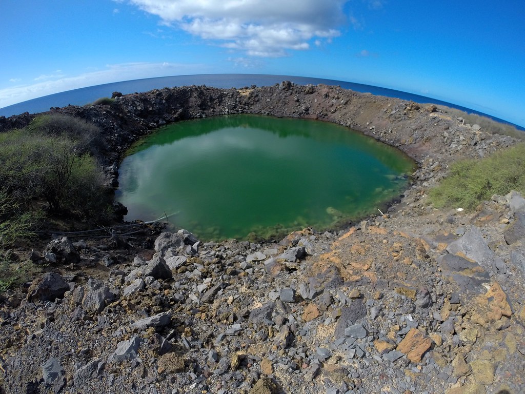 Sailor's Hat Kahoolawe This crater was made in 1965 by o… Flickr