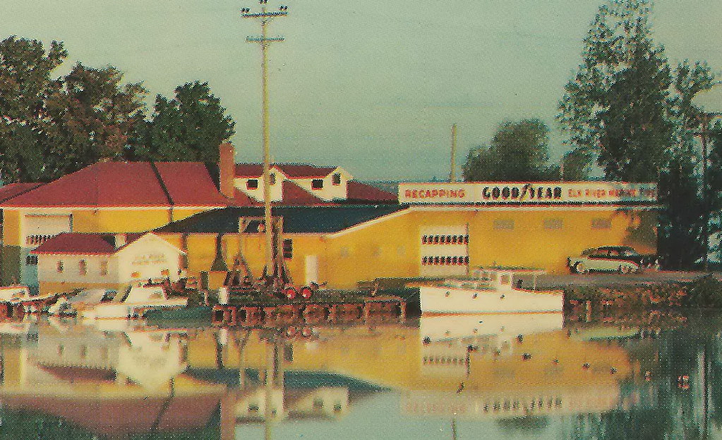 NW Elk Rapids MI RPPC 1950s WOOD PLEASURE Motoe and Sail B… Flickr