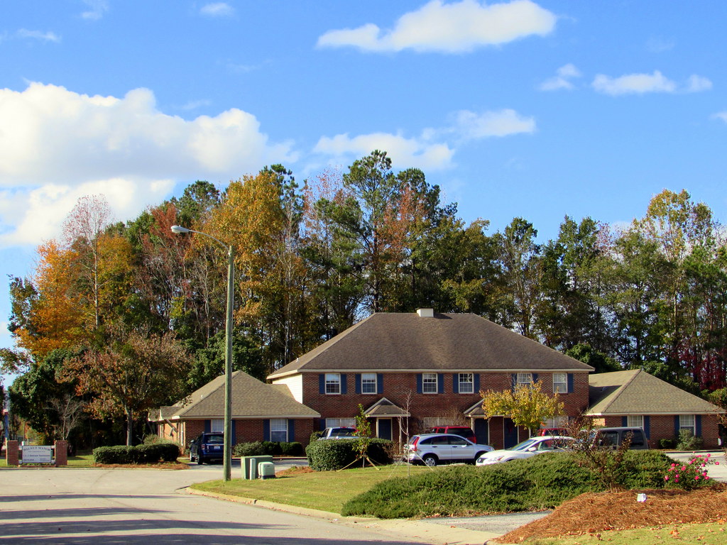 Walnut Manor Apartments In Autumn. Mark Flickr