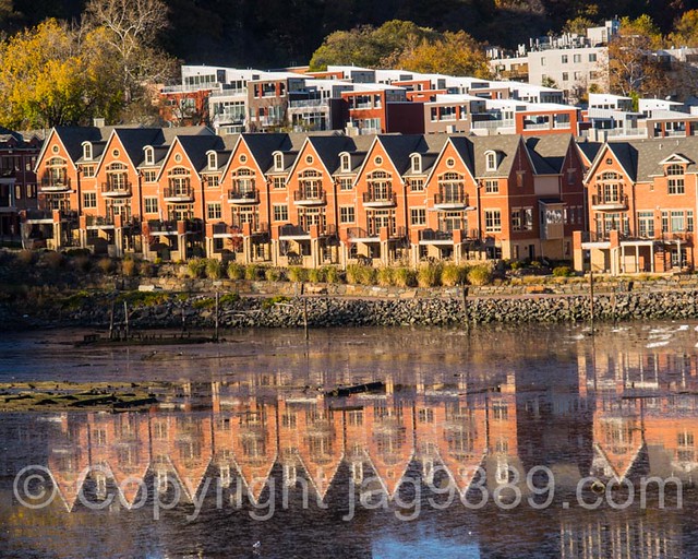 The Moorings Waterfront Townhomes on the Hudson River, Edgewater, New