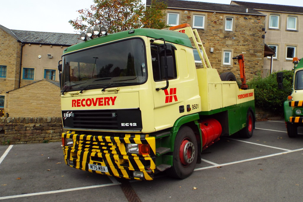 950101 Preserved Yorkshire Rider E.R.F. EC12 tow truck 95… Flickr