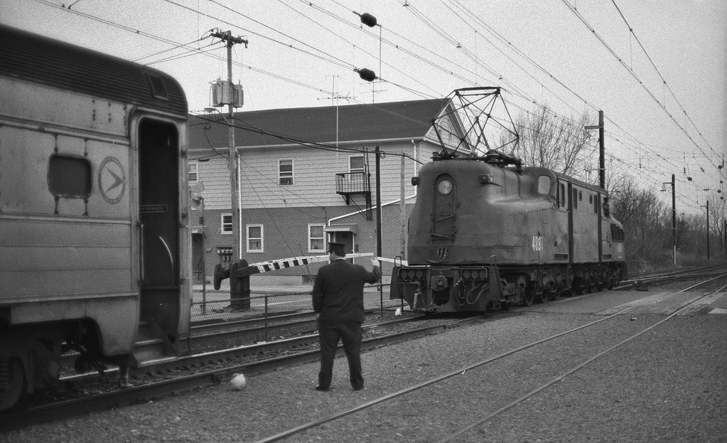 Engine change at South Amboy NJ, December 1982 Thomas Eckhardt Flickr