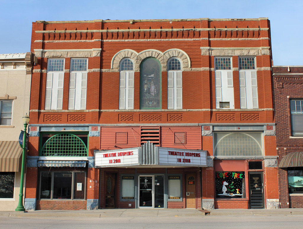 Rex Theater Glenwood, IA The theater was at one time one… Flickr