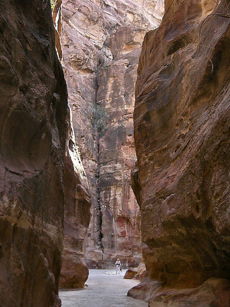 Middle of Siq Bill Stanley Flickr
