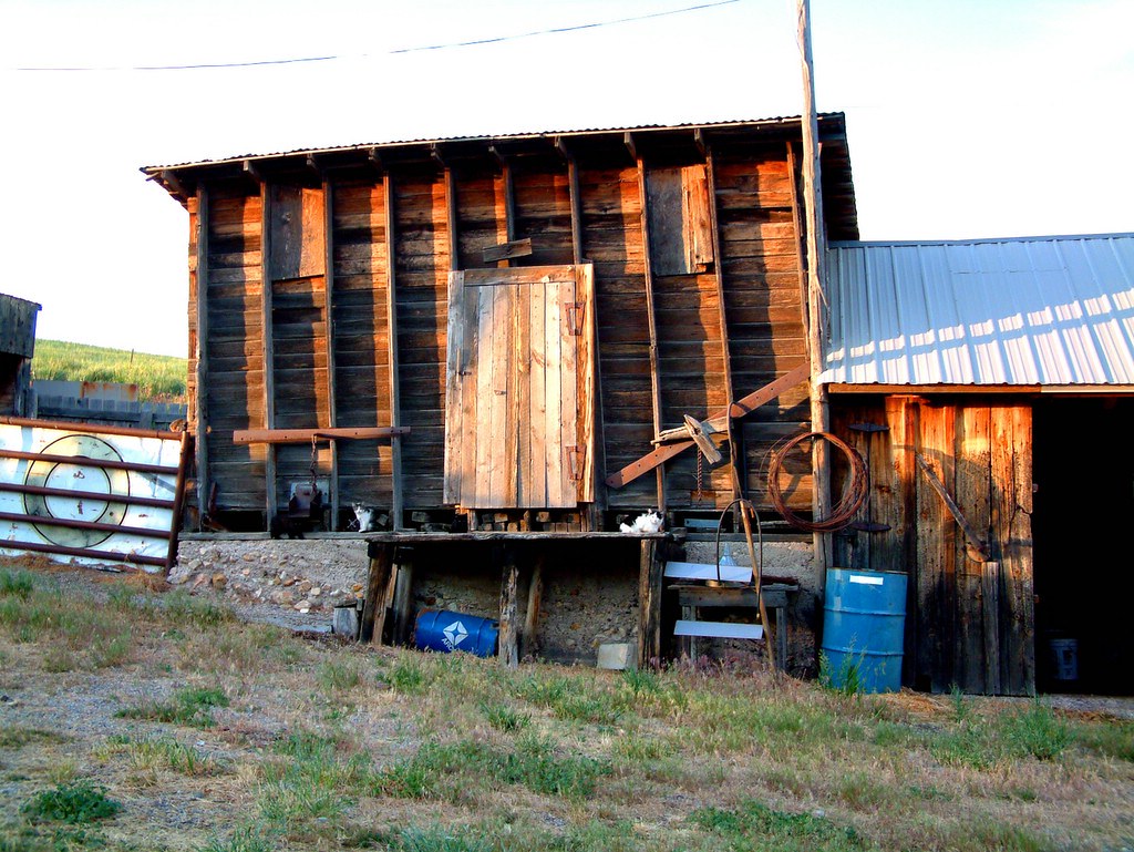 Malad Ranch This is a shed at my buddy's ranch outside Mal… Flickr