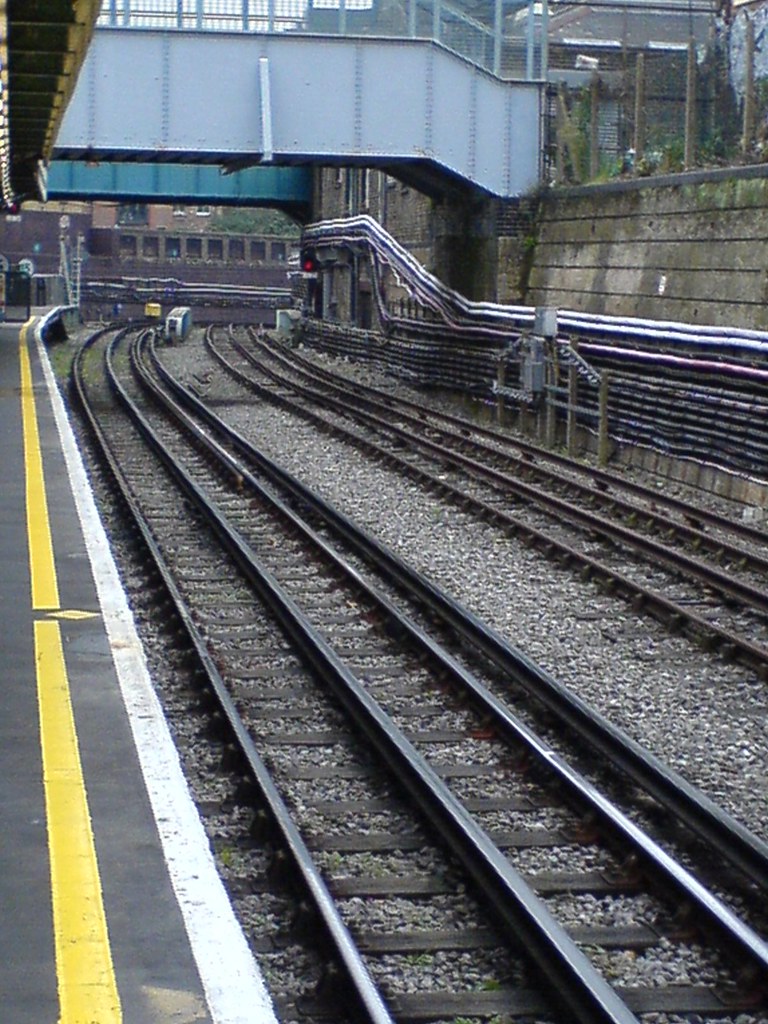 Whitechapel tube stop Standing in the cold waiting for 10 … Flickr