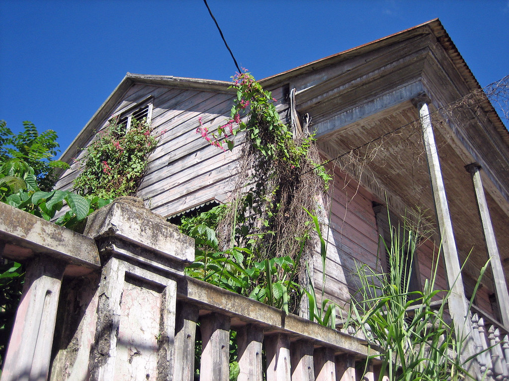 Casona criolla, Adjuntas, Puerto Rico This house is one of… Flickr