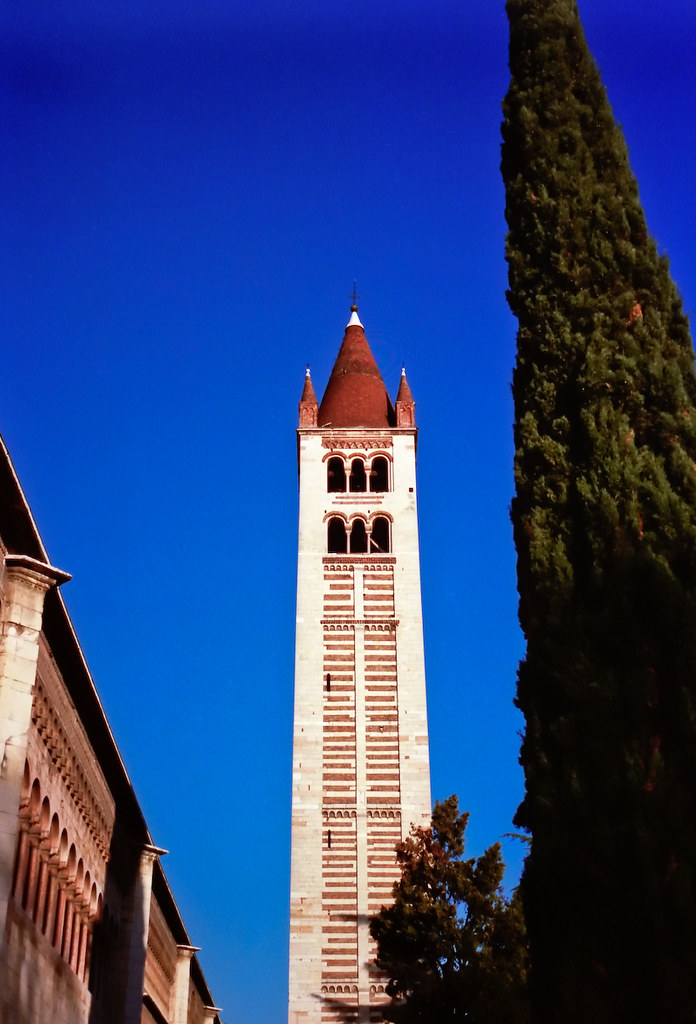 St Zeno, Verona The free standing campanile of the impress… Flickr