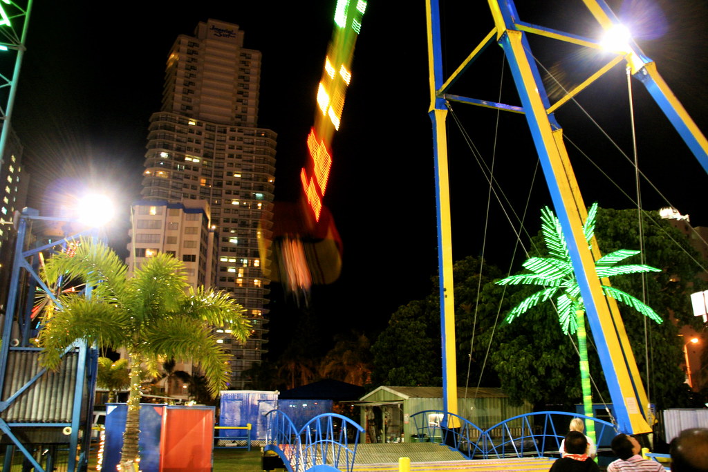 Riding the Vomitron Richard Giles Flickr