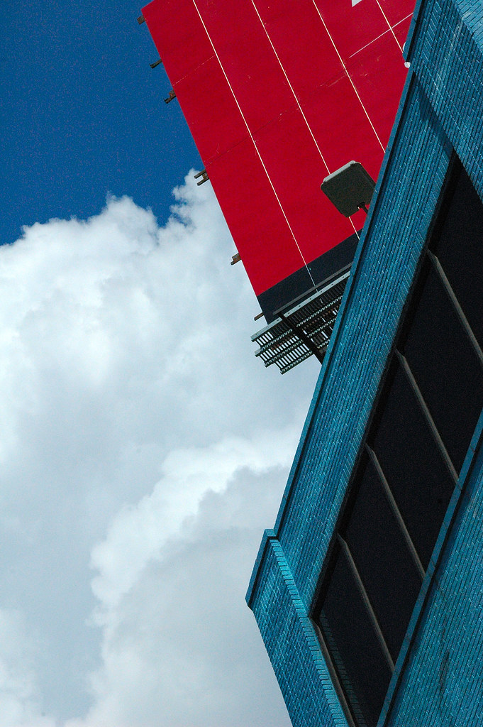 red white an blue along the schuylkill river between marke… Flickr