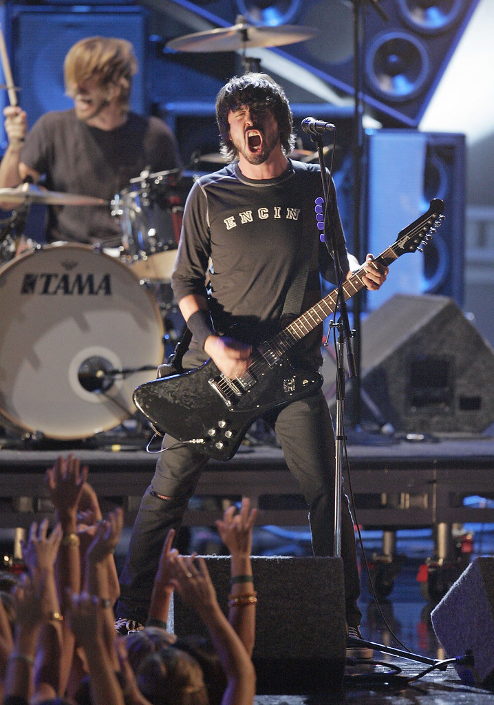 Foo Fighters Foo Fighters perform during the MTV Movie Awa… Flickr