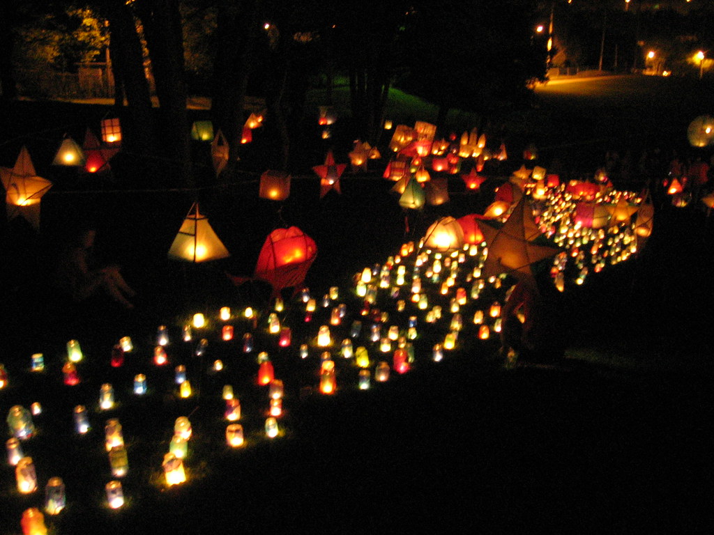 lantern festival 2006 Lantern Festival in Victoria Park, S… jon hayes Flickr