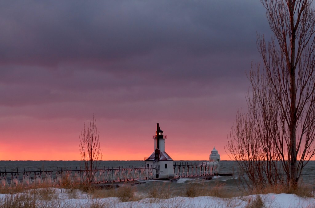 St. Joseph, Michigan, lighthouse in winter Explored on Dec… Flickr