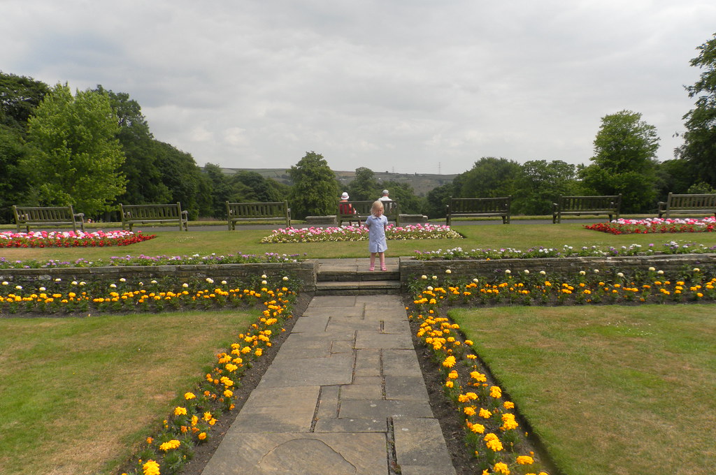 Flower gardens at manor heath Flower garden at manor heath… Flickr
