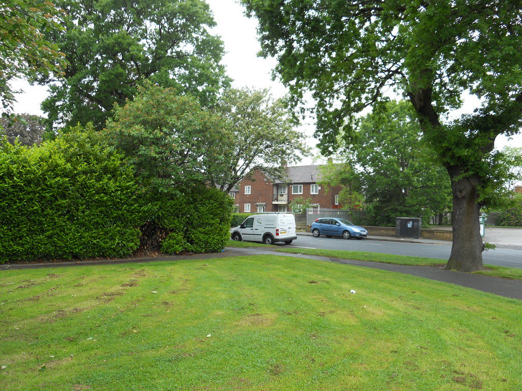 Gladeside Road, Wythenshawe Taken on Sunday 15th May Flickr