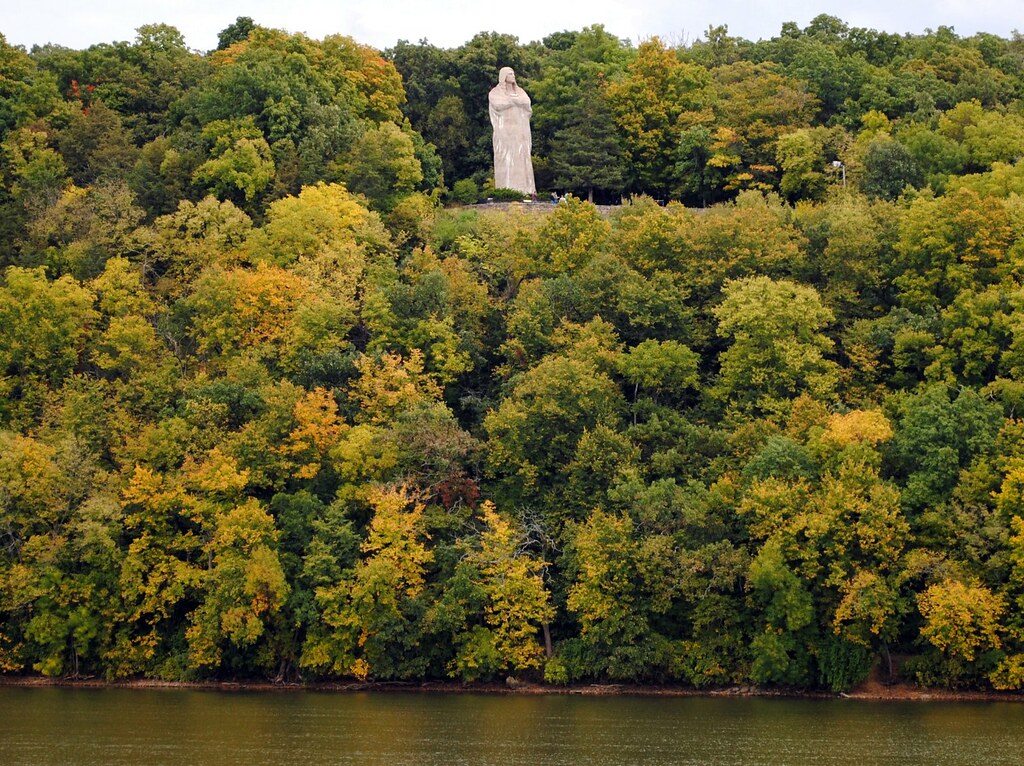 Chief Blackhawk on the Rock River The Black Hawk Statue, o… Flickr