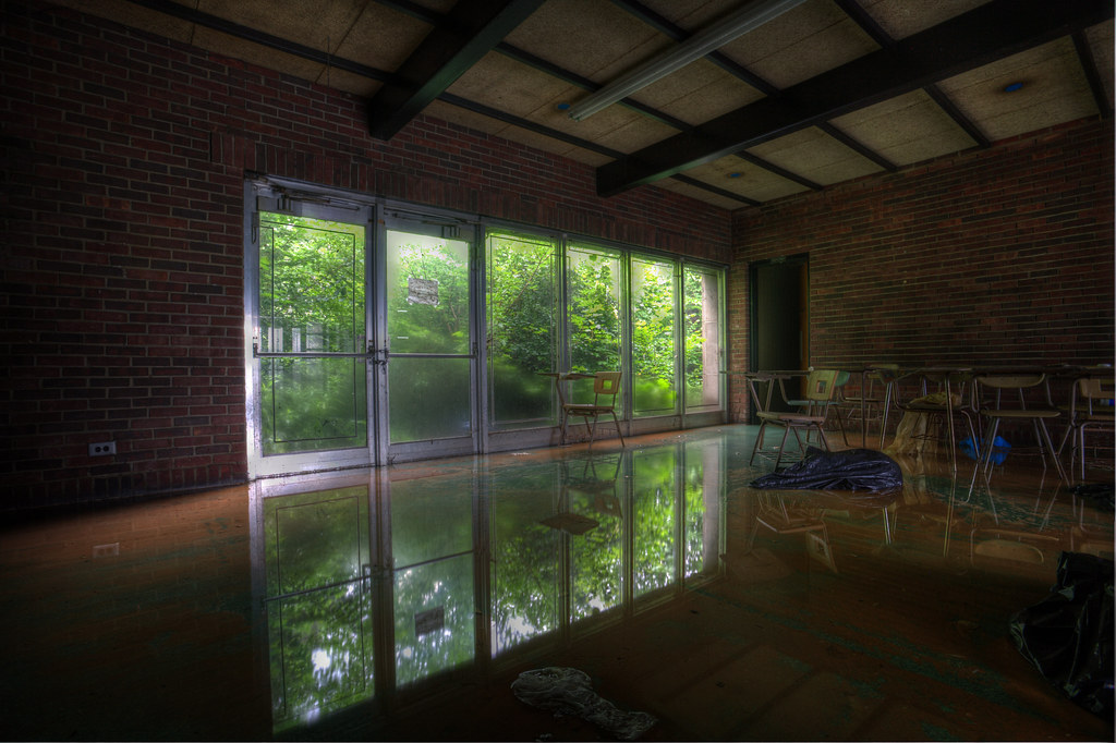 class is in Old cleveland aquarium in cleveland Ohio. Conv… Flickr