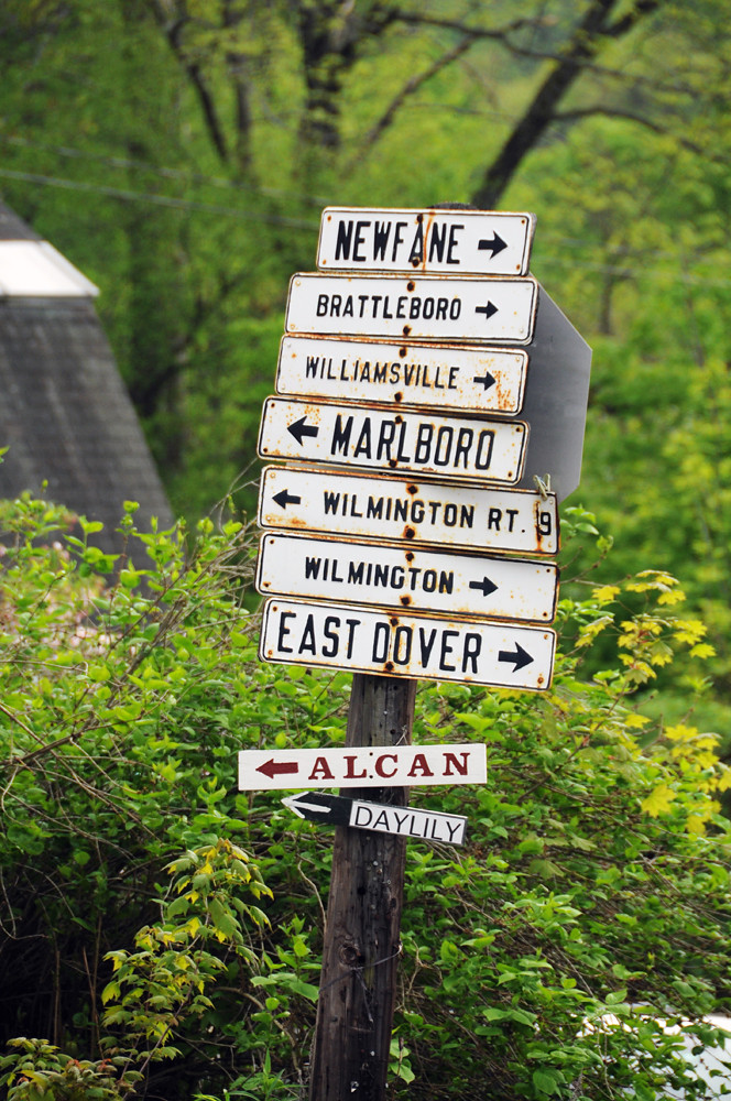 Which Way? My favorite sign in South Newfane, Vermont Linny C. Flickr