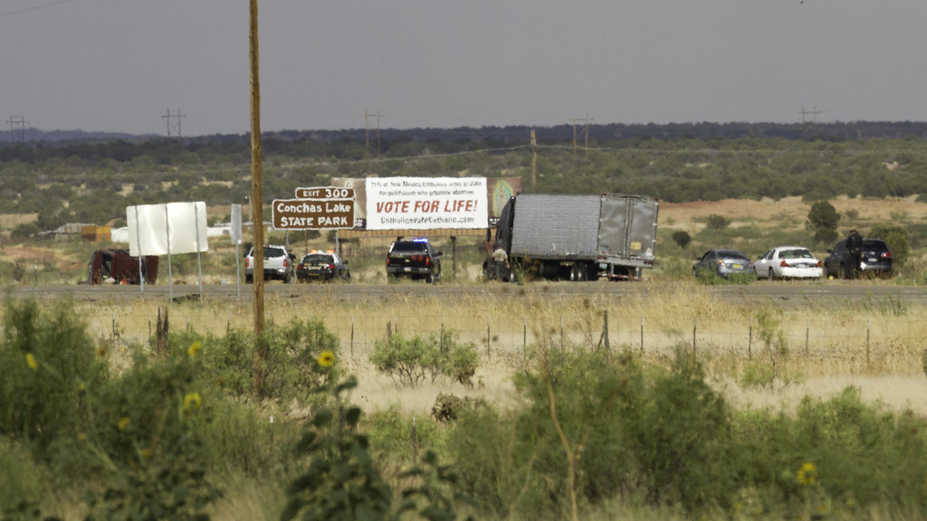 Accident on I40, eastbound. Between Moriarty and Tucumcar… Flickr