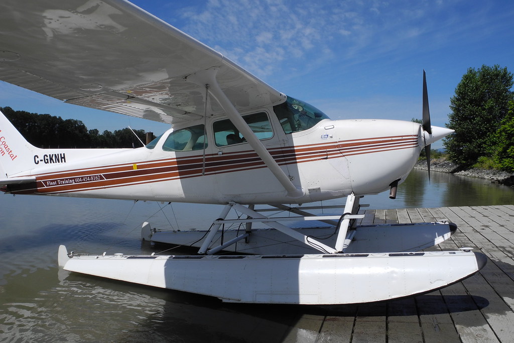 C172 Float Plane Ramp at Pitt Meadows Airport flightlog Flickr