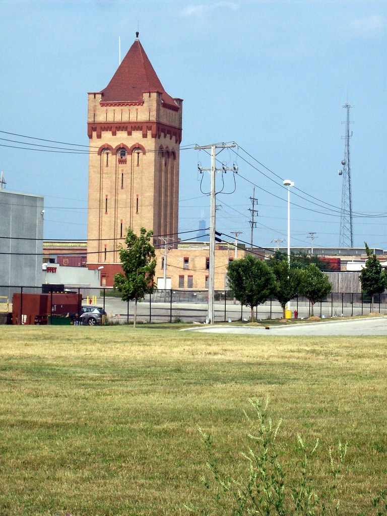 Hawthorne Works Water Tower Approaching the Hawthorne Work… Flickr