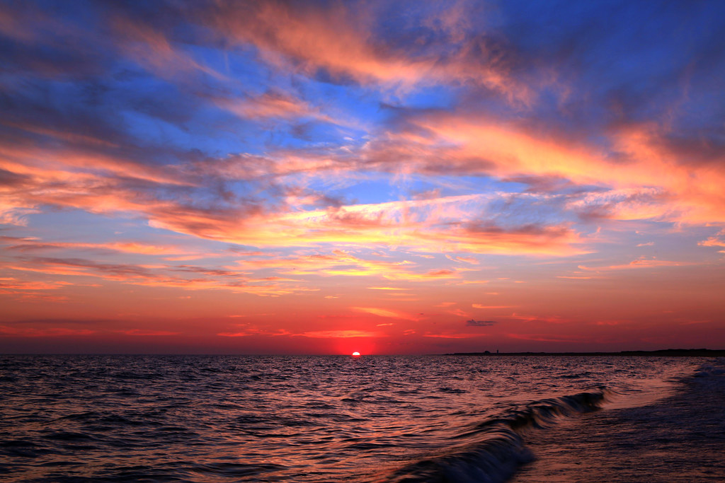 Herring Cove Sunset Sunset in July at Herring Cove Beach i… Flickr