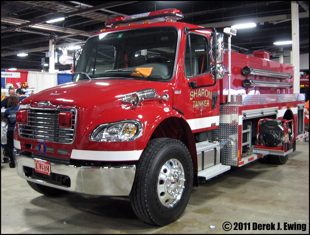 Sharon Fire Department Tanker 1 On display at the New Engl… Flickr