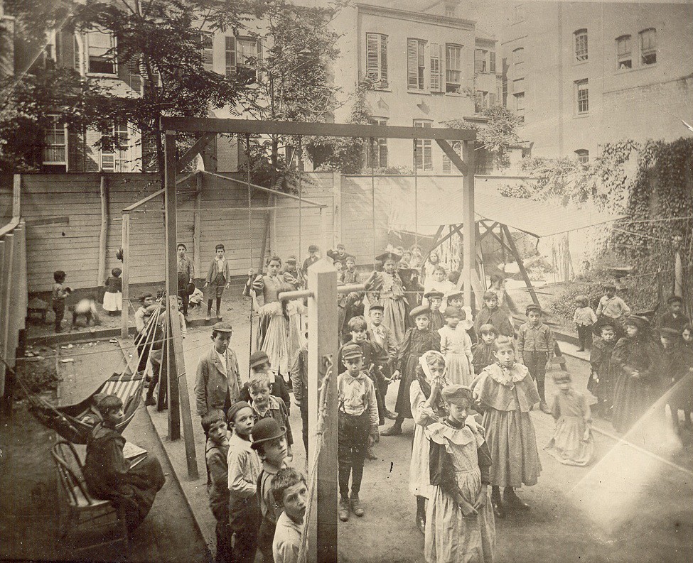 Henry Street Settlement, Early Playground United Neighborhood Houses