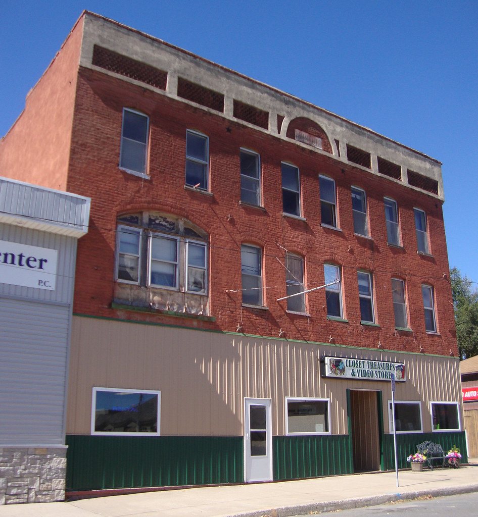 Old Burton Building (Gallatin, Missouri) Gallatin is locat… Flickr