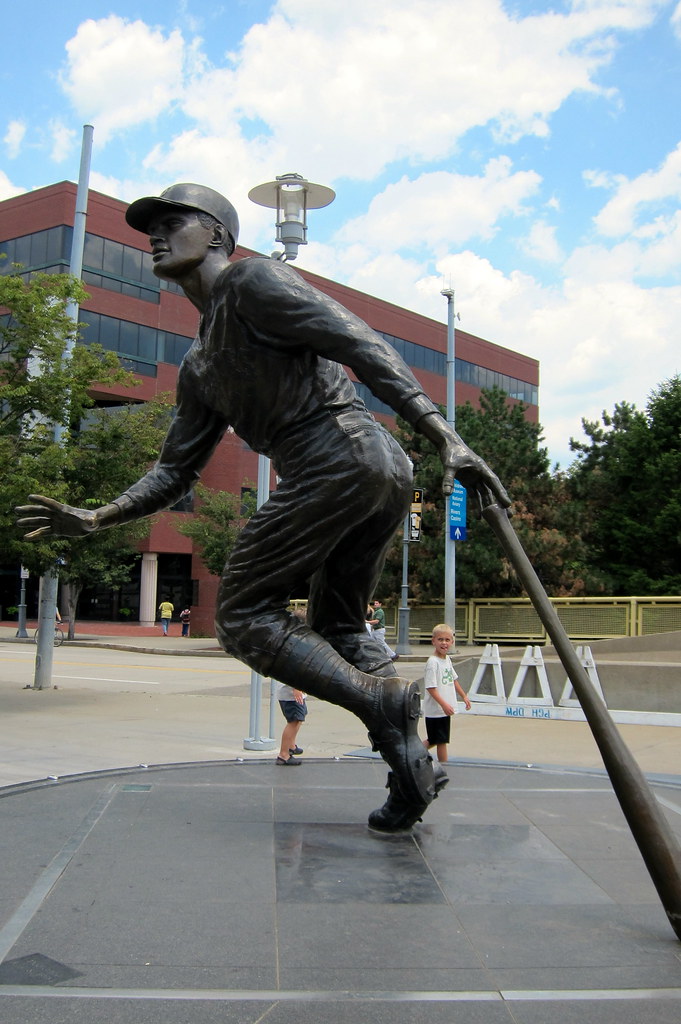 Pittsburgh PNC Park Roberto Clemente statue This statue… Flickr