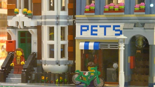 20110704 lego store Bellevue hongrebson Flickr