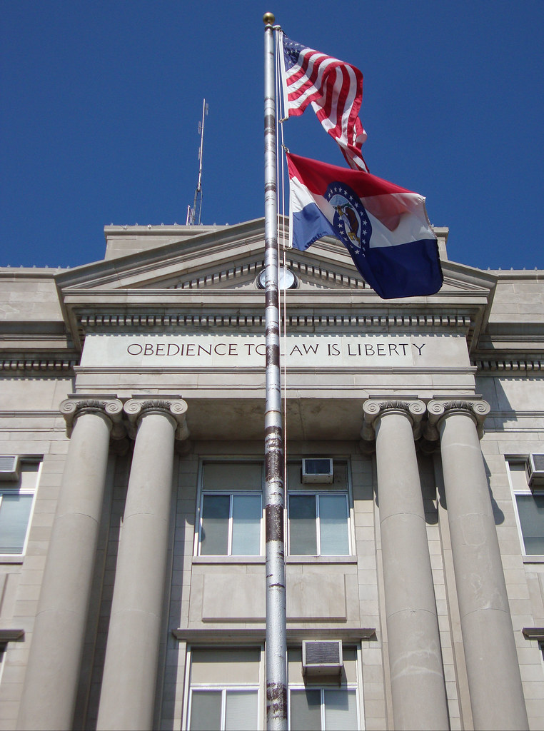 Ray County Courthouse Flags (Richmond, Missouri) R. Warren… Flickr
