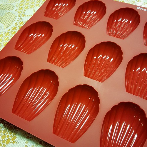 Madeleine Baking Tray I got a new toy... a Madeleine Bakin… Flickr