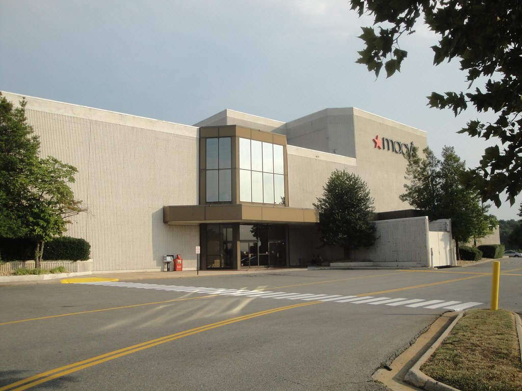 Flickriver Photoset 'Macy's (River Ridge Mall)' by Joe Architect