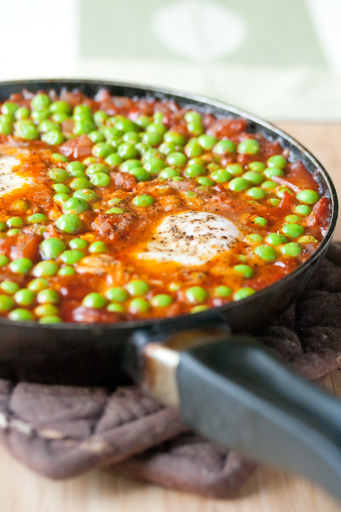 PortugueseStyle Braised Peas with Eggs Isabelle Boucher Flickr