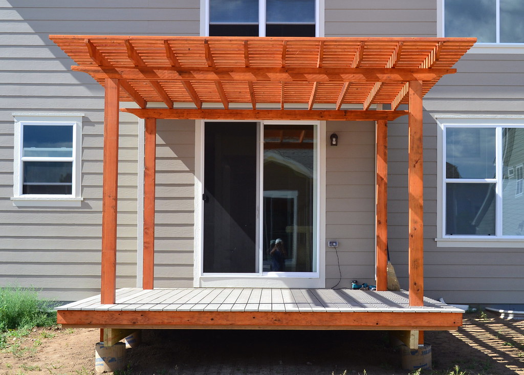 Pressure treated 2 x 8 deck joists, Rhino composite deck … Flickr