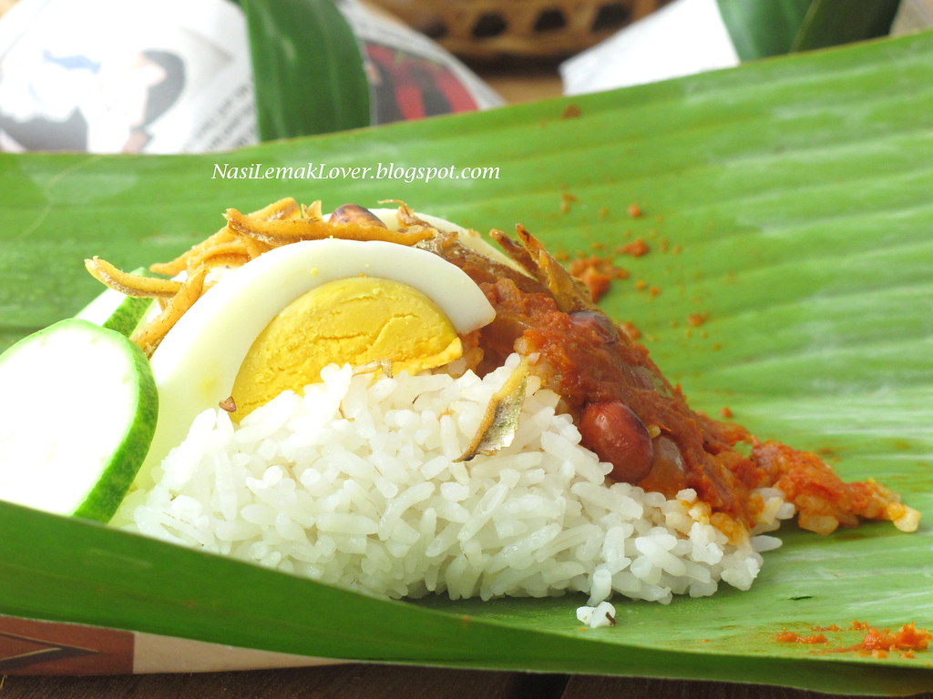 Gambar Nasi Lemak Bungkus Daun Pisang