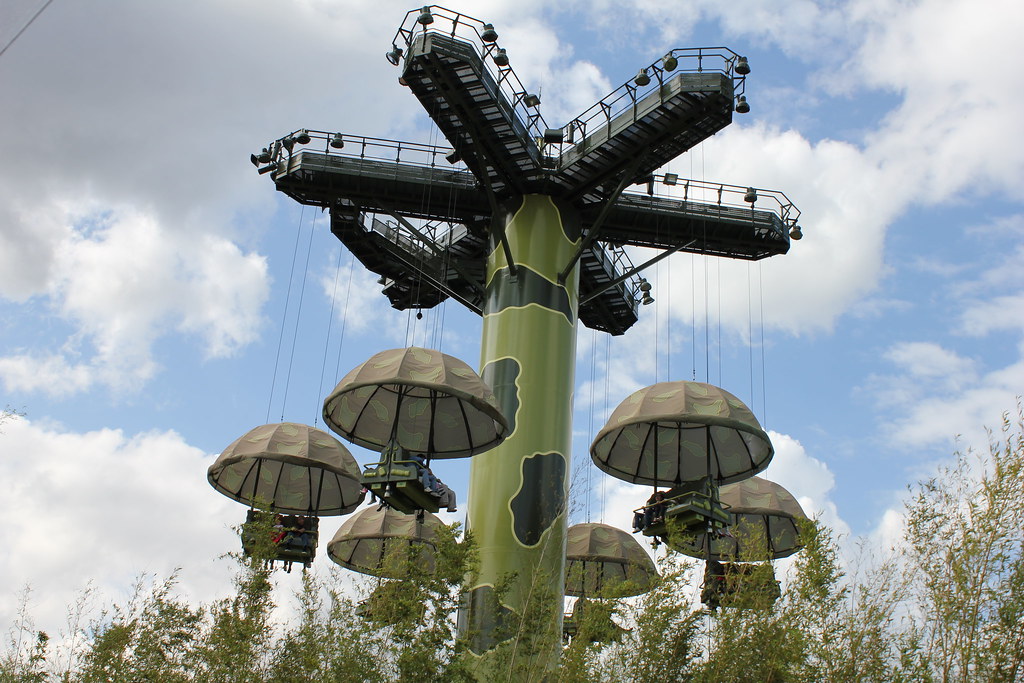 Toy Soldiers Parachute Drop Walt Disney Studios Paris Flickr