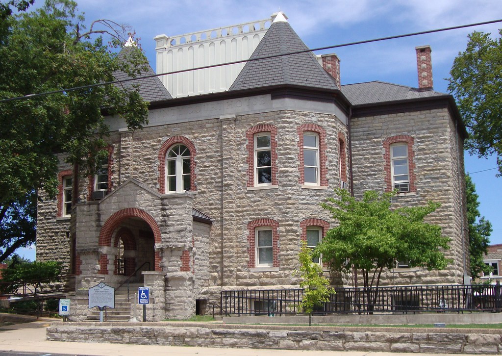 Marion County Courthouse (Yellville, Arkansas) This lovely… Flickr