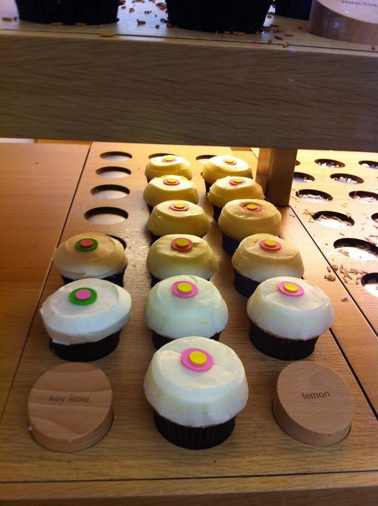 Sprinkles Cupcakes NYC See Cupcakes Take the Cake for more… Flickr