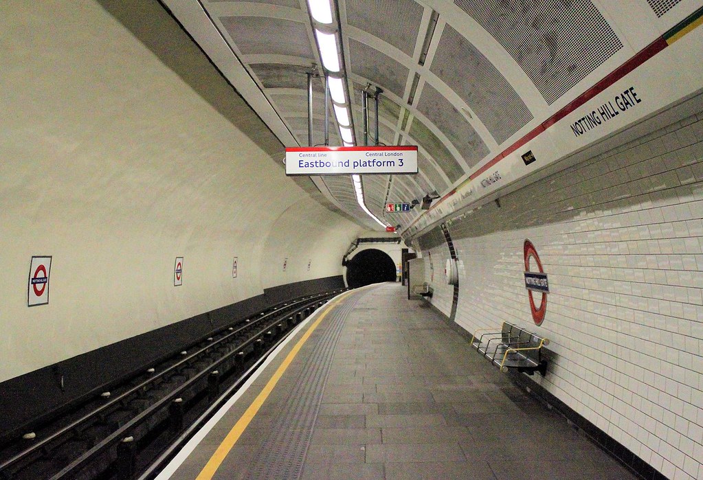 Notting Hill Gate Underground station E/B Central Line pla… Flickr