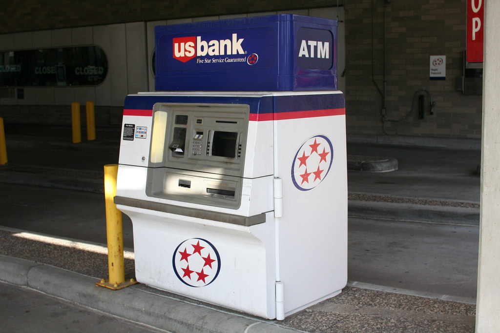 Driveup US Bank ATM in Minneapolis no. 6290 This photo is… Flickr