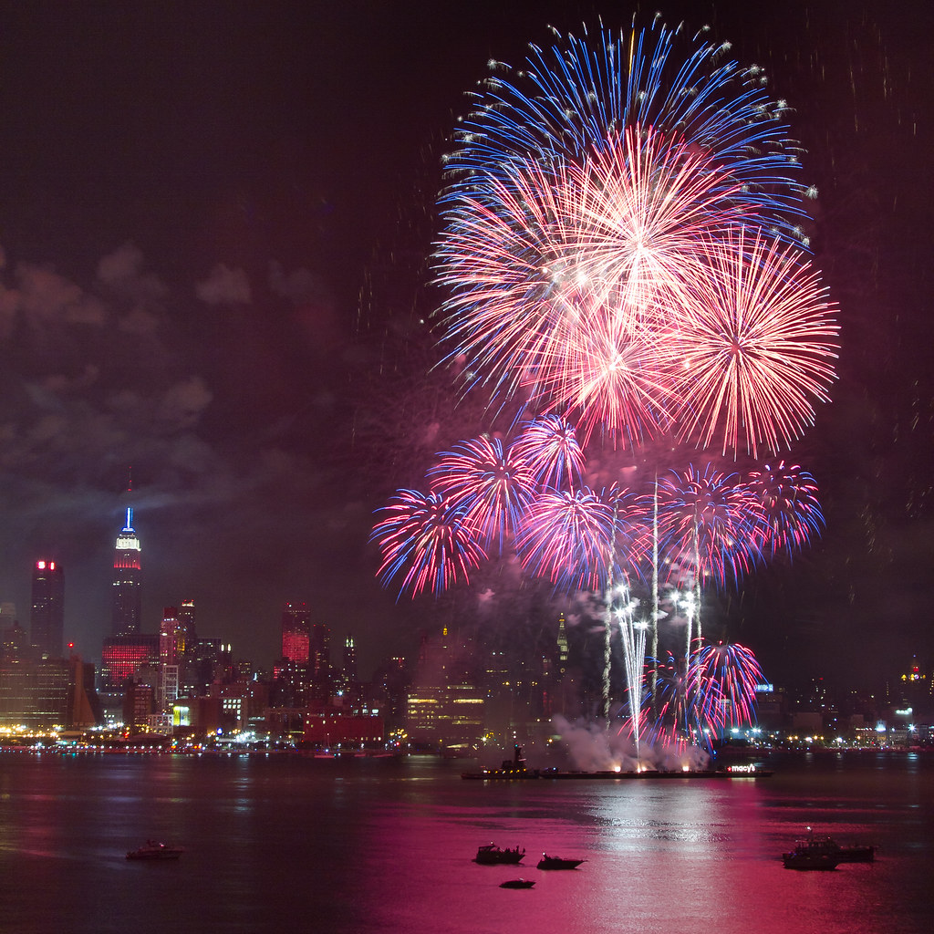 Macy's 2011 Fourth of July Fireworks in New York City Flickr