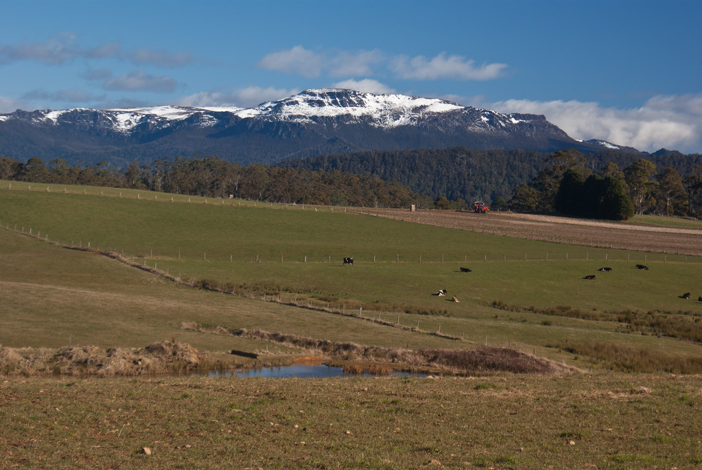 Black Bluff From Nietta, Tasmania, Australia. shinbonerbaz Flickr