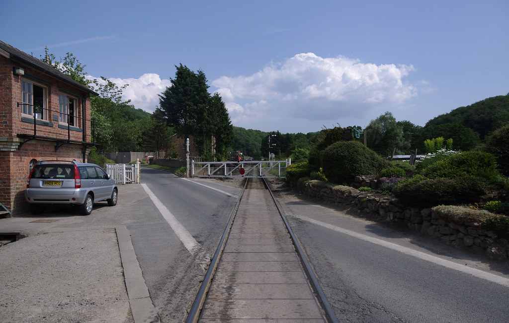 IMGP9616 Newbridge level crossing on the North Yorkshire M… Flickr