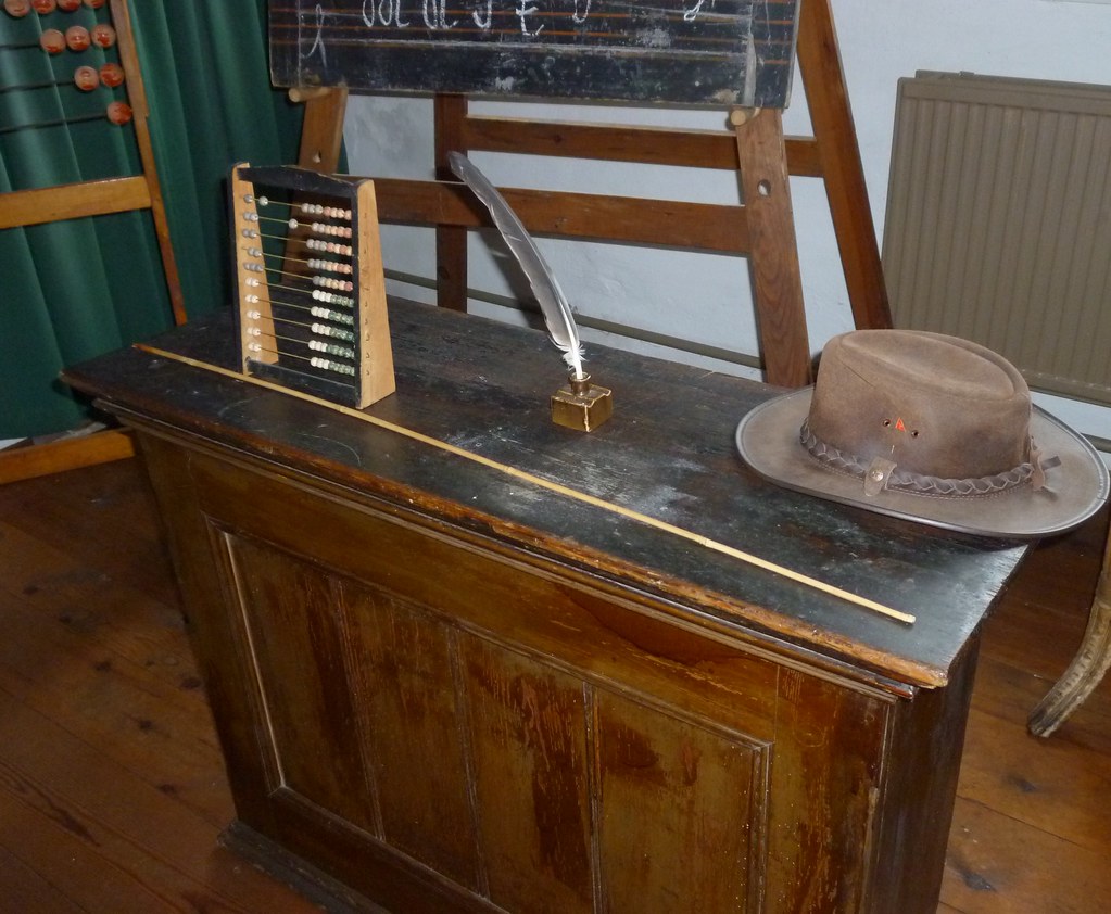 Schoolmaster's desk, Leichhardt Museum, Trebatsch, Germany… Flickr