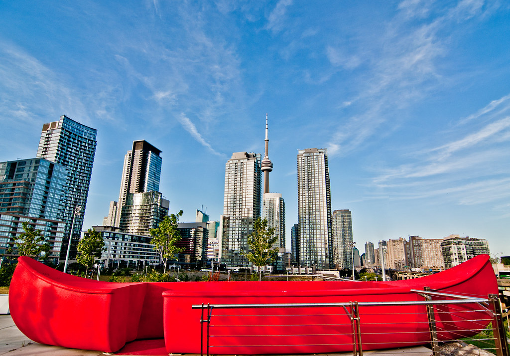 Canoe Landing Park Toronto, Canada A view of the CN Towe… Flickr